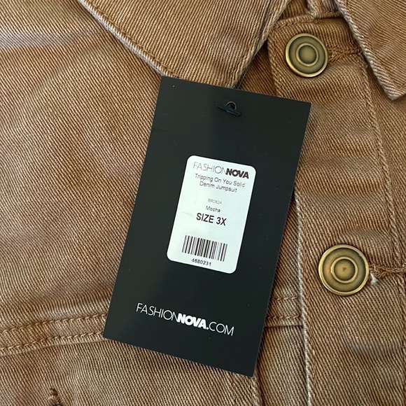 NWT denim jumpsuit - Picture 4 of 6